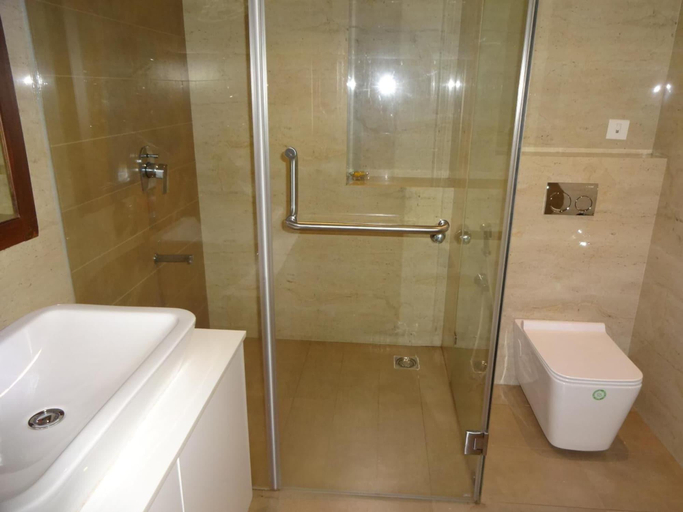 Bathroom 4, Keys Select Hotel Malabar Gate Kozhikode, Kozhikode