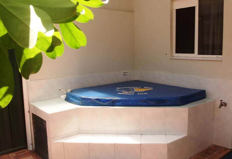 Bathroom 4, Runaway Bay Motor Inn, Gold Coast