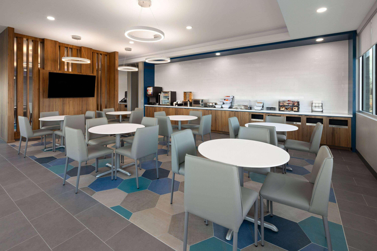 Food & Drinks 5, Microtel Inn & Suites by Wyndham Olive Branch, Desoto