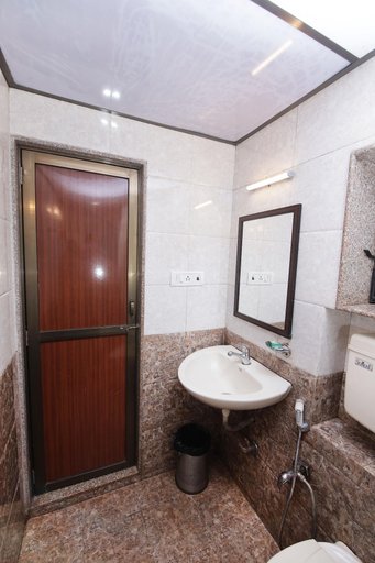 Bathroom 3, Westend Hotel, Raigarh