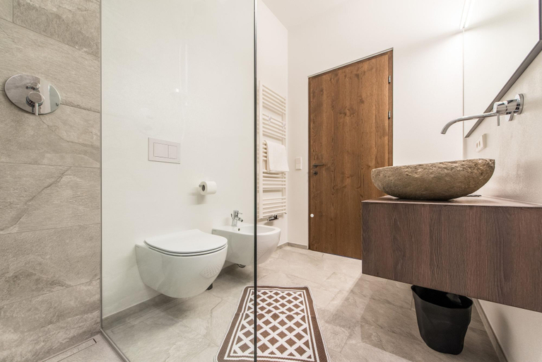 Bathroom 4, Mountain Residence Montana, Bolzano