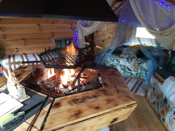 Food & Drinks 5, Private Lakeside Retreat, Ille-et-Vilaine