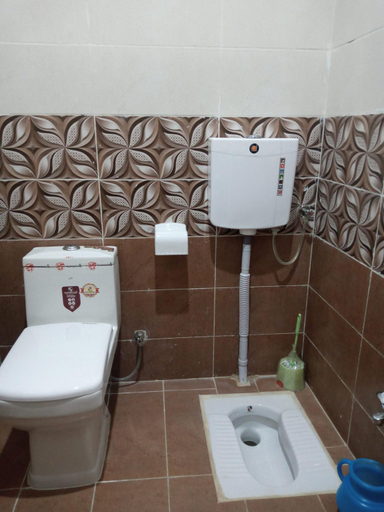 Bathroom 2, Nursery Inn, Karachi