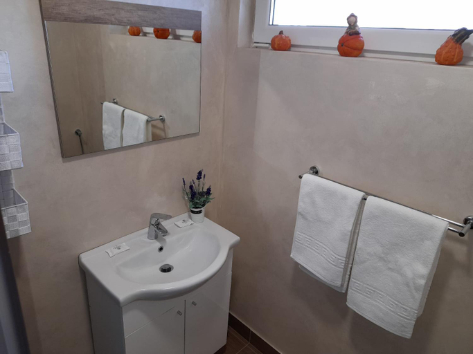 Bathroom 3, Vila Aliss, Navodari