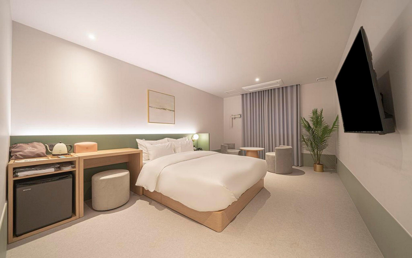 Bedroom 4, Dongducheon is pretty, Dongducheon