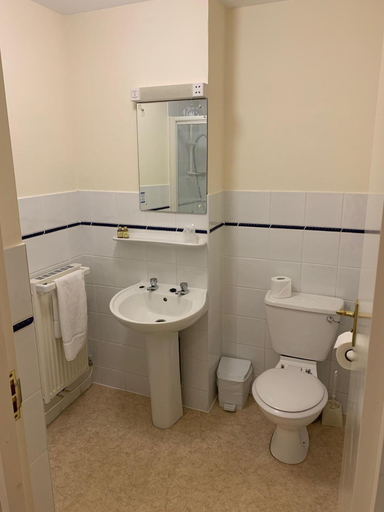 Bathroom 4, Yelf's Hotel, Isle of Wight