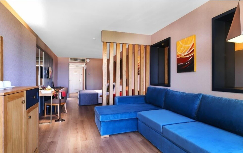 Bedroom 3, Fun & Sun Active Imperial Turkiz Hotel, Kemer