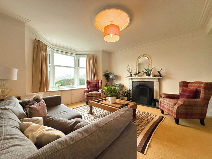 Others 5, Spacious 4BR Retreat for 8, Derbyshire