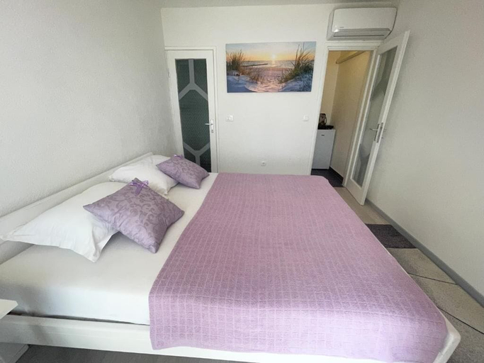 Bedroom 2, Apartman Florijan 1, Crikvenica