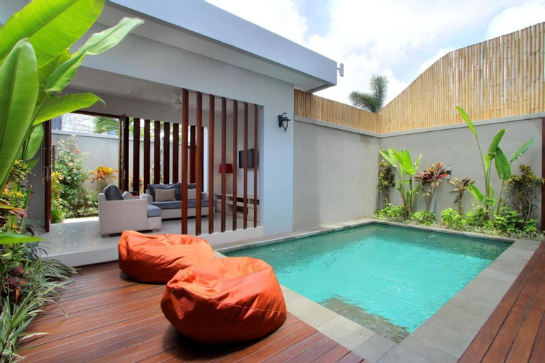 Swimming Pool 12