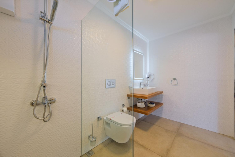 Bathroom 4, Larimar Suite Hotel, Fethiye