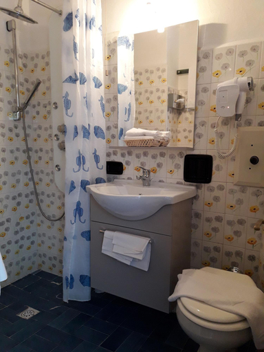 Bathroom 4, Hotel Motel Nautilus, Lecco