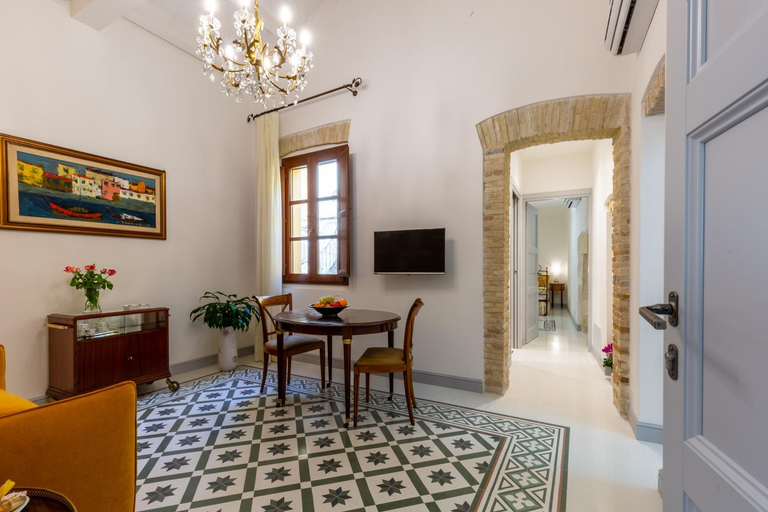 Others 4, MCH Marina Charming House - Elegant Stay in Cagliari, Cagliari