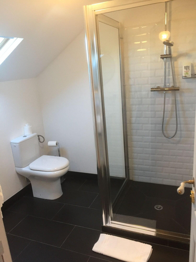 Bathroom 3, Cha Teau De La Goujonnerie, Vendée