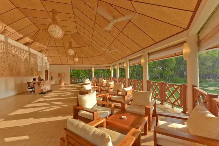 Public Area, Dreamland Maldives, Baa Atoll