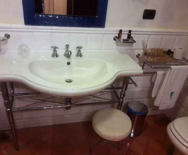 Bathroom 3, La Cantina Hotel Residence, Modena