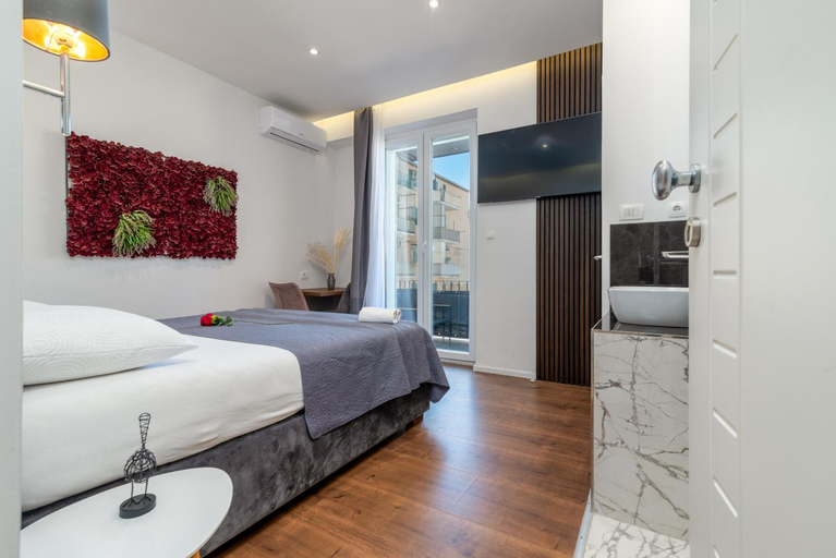 Others 2, Antares Rooms Split, Split