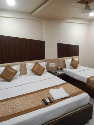 Bedroom 4, Hotel Asian Inn, Nagpur