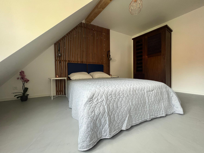 Bedroom 16