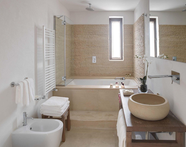 Bathroom 4, Le Scuderie Castello Monaci, Lecce
