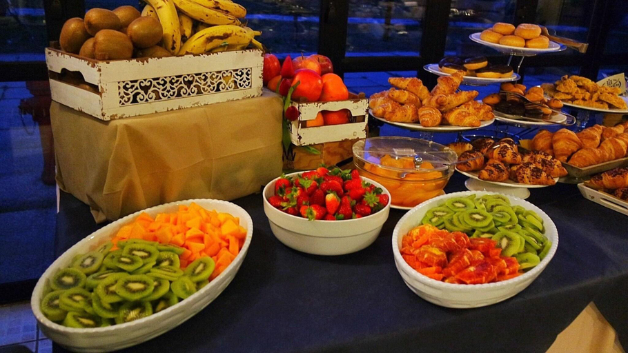 Food & Drinks 5, Albergo Della Roccia, Parma