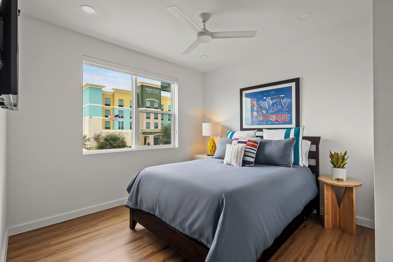Bedroom 3, The Mercer, Comal