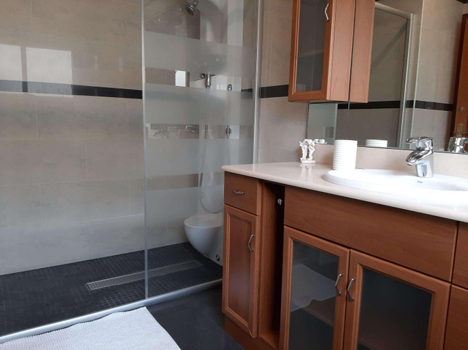 Others 5, Habitaciones en Villa Coliving Casa Rural, Barcelona