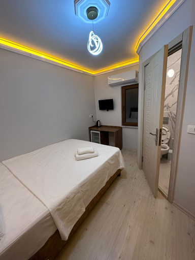 Bedroom 3, Pilot hotel, Arnavutkoy