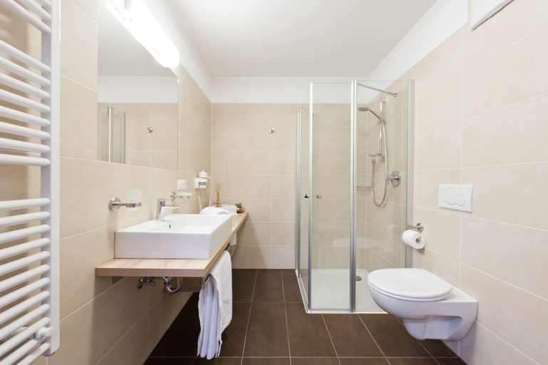 Bathroom 4, Mountain Residence Montana, Bolzano