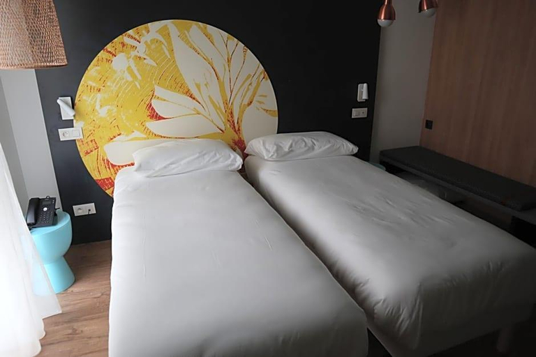 Bedroom 5, Ibis Styles Le Treport Mers Les Bains, Somme