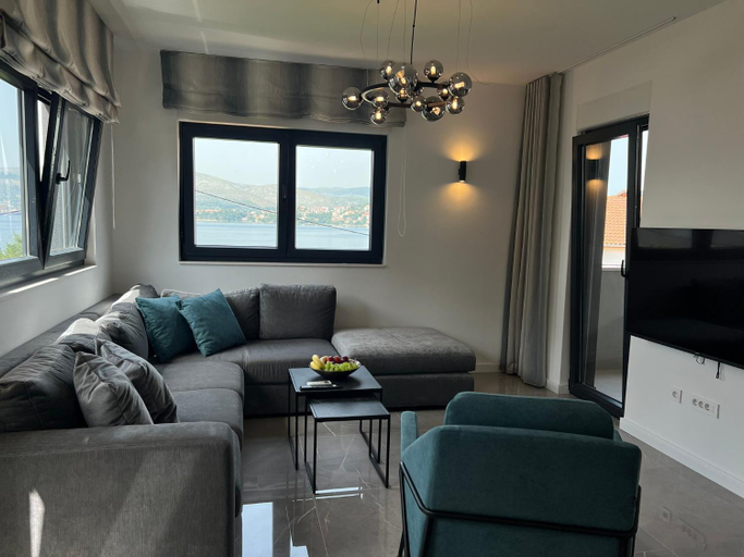 Others 2, Beachfront house Olbia with private parking, Okrug