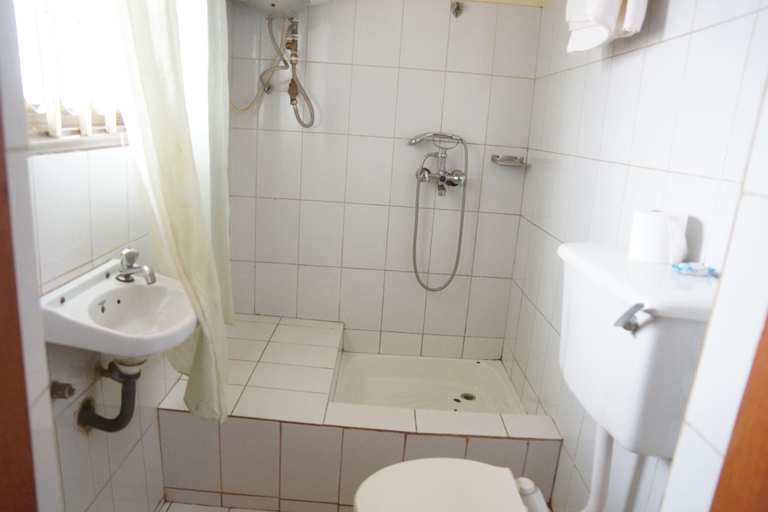 Bathroom, Florida Hotel, Jinja
