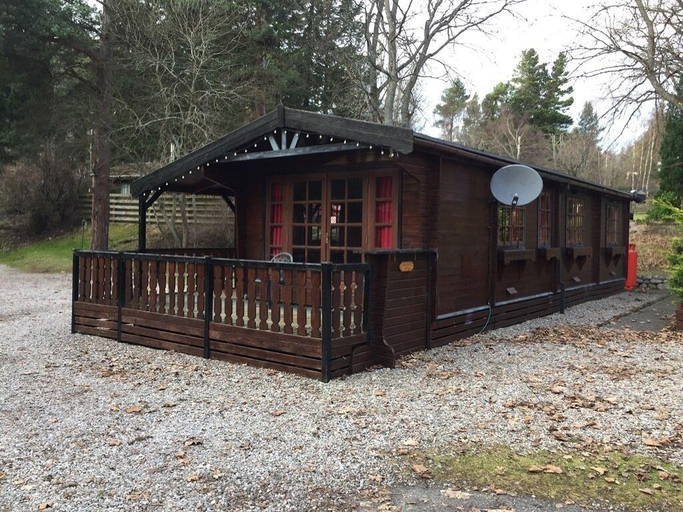Exterior & Views 2, Lurchers Cabin Aviemore, Highland