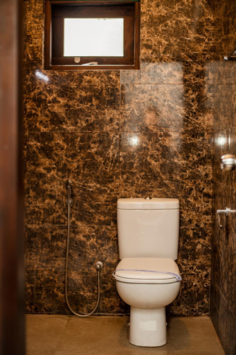 Bathroom 2, Capital Resort Inn, Moneragala