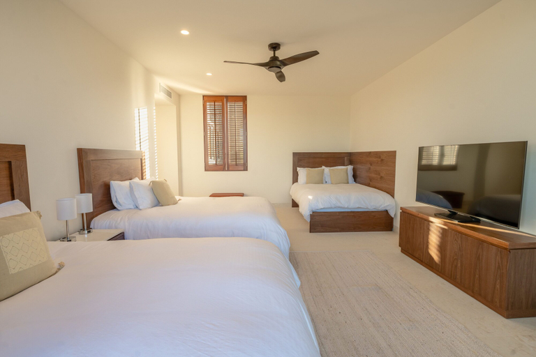 Bedroom 3, Tau Residences, Compostela