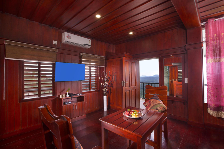 Public Area, Coorg Cliffs Resort, Kodagu