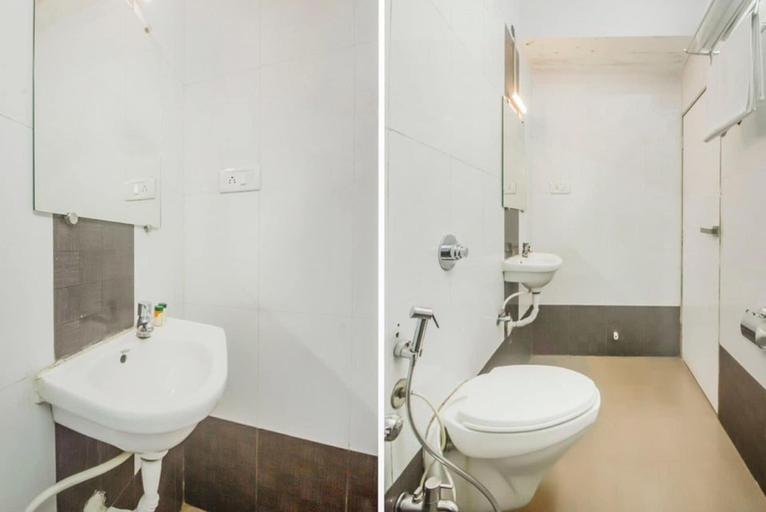 Bathroom 4, Hotel Mangal Residency, Pune