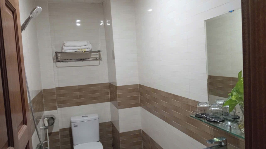 Bathroom 3, Purple Sun Apartment & Spa Da Nang, Da Nang