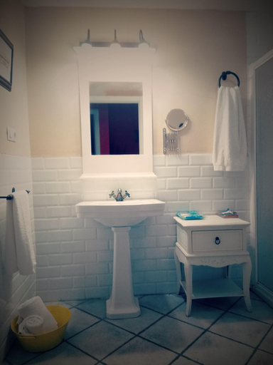 Bathroom 4, Apartamentos TurÃ­sticos Prado del Abuelo, Cáceres