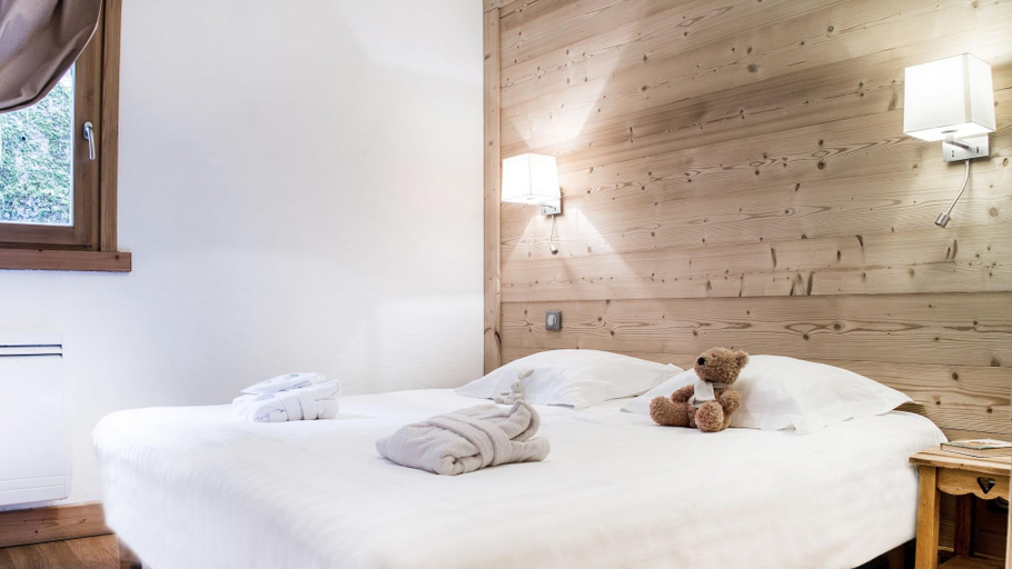Bedroom 3, Les Grandes Alpes, Haute-Savoie