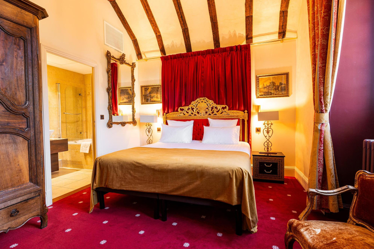 Bedroom 2, Le Manoir Saint Thomas, Indre-et-Loire