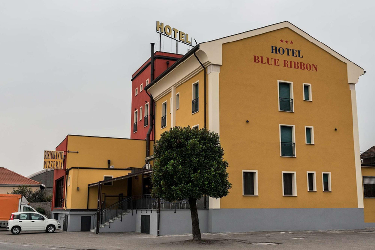 Hotel Blue Ribbon, Vercelli