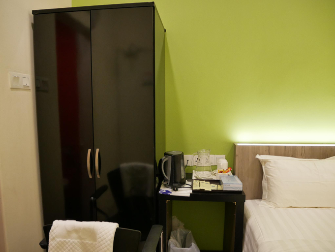Bedroom 12