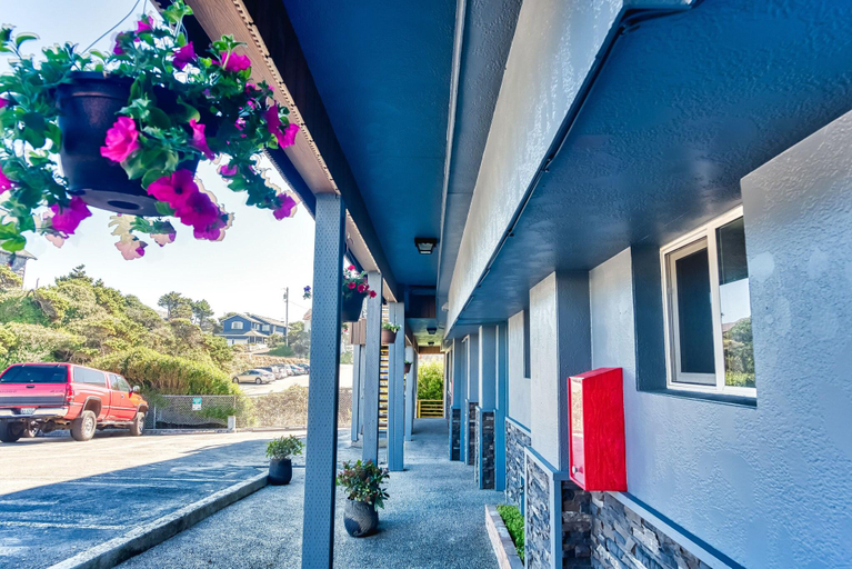 Exterior & Views 1, Seagull Beach Front Motel, Lincoln