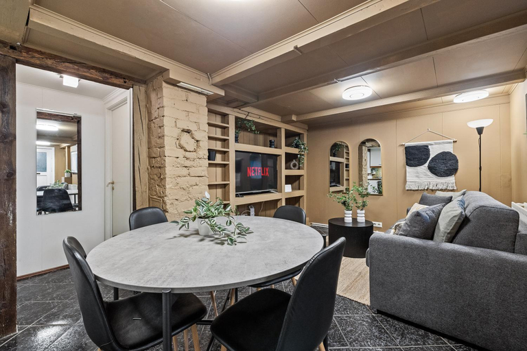 Others 3, Historic Reykjavik Apartment - Best Location, Reykjavík