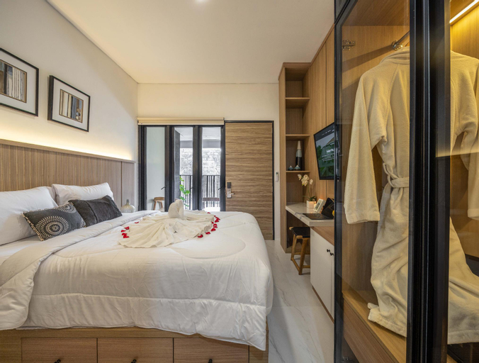 Bedroom 8