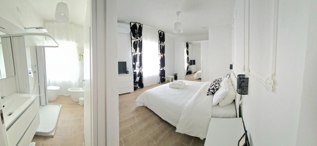 Others 5, HomeAway Pescara Portanuova, Pescara