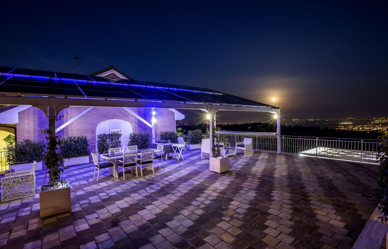 Food & Drinks 4, Holiday Residence Belohorizonte, Macerata