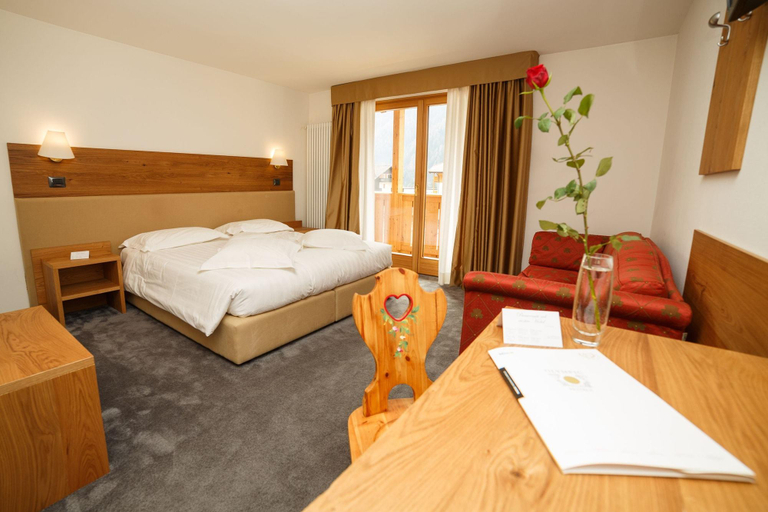 Bedroom 3, Olympic Regina Hotel, Trento