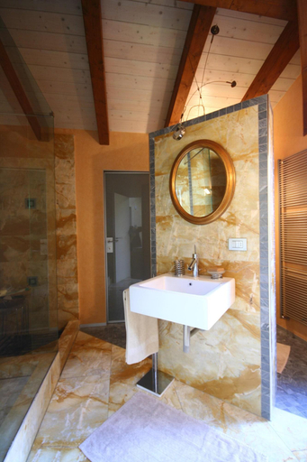Bathroom 4, A Casa Di Maria, Cuneo
